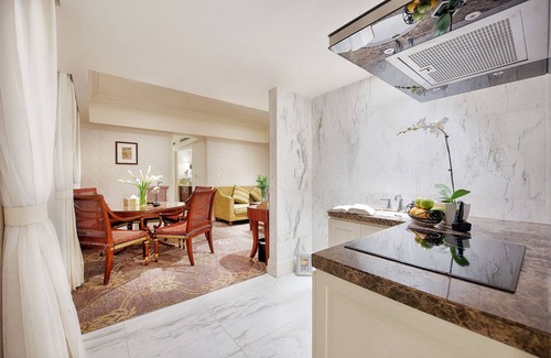 Hang Trong Hotel | Apricot Hotel