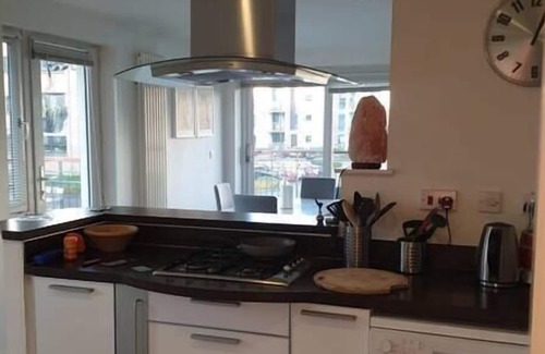 East Pilton Apartment | Aprt Stylish modern Pilton farm
