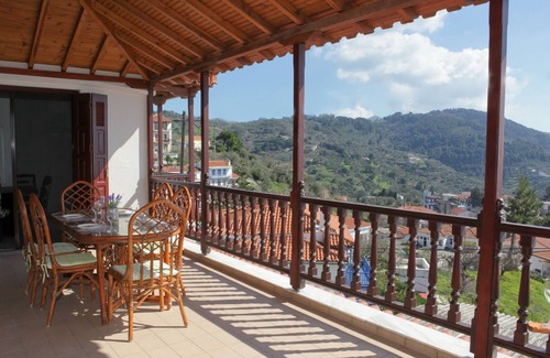 Glossa House | Apsenti House in the center of Glossa