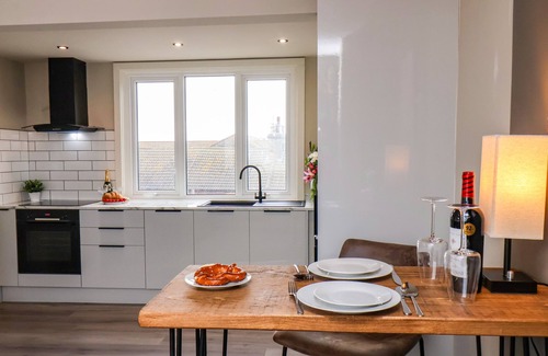 Bridlington Cottage | Apt 10 @ Hunter's Quay