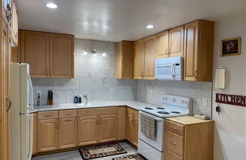 Kanab House | APT 2 · APT #2 Crazy Horse RV Resort