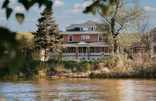 Heart of Missoula Apartment | Apt. #2 · Goldsmith's River Front Inn- Rattlesnake Apartment