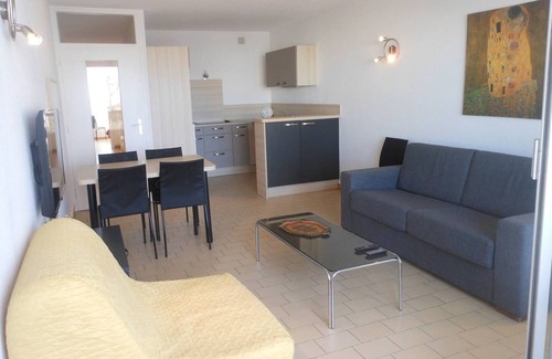 Marseillan Plage Apartment | APT 2 ROOMS 52m2 with LOGGIA 7m² REF 4023