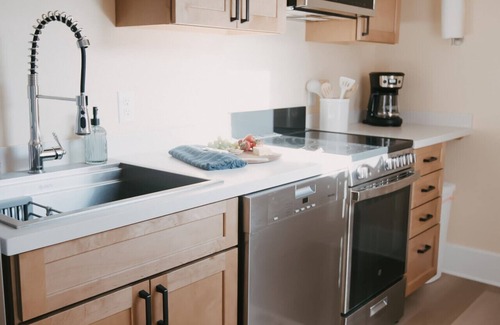 Heart of Missoula Apartment | Apt. # 4 - Goldsmith's River Front Inn - Flathead Apartment