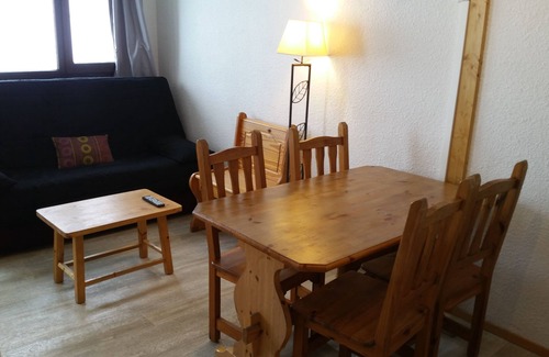 Les Menuires Apartment | Apt 4 people MAGNIFICENT MOUNTAIN VIEW, 1 parking space