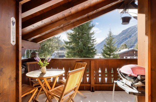 Chamonix-Mont-Blanc Apartment | Apt Grands Montets ski in, ski out