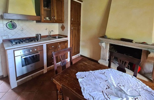 Camucia Apartment | Apt in 19th century farmhouse near Cortona, pool, garden and beautiful views
