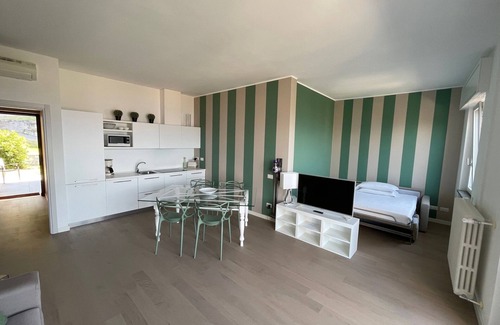 Stresa Apartment | Apt in Stresa, superb view of Lake Maggiore, balcony, WiFi, A/C, garage & garden