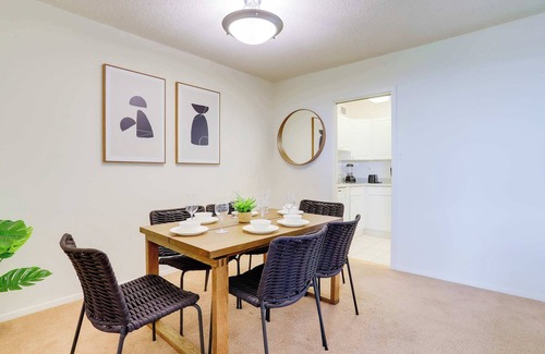 Aurora Highlands Apartment | Apt Near Reagan Airport W Seasonal Pool