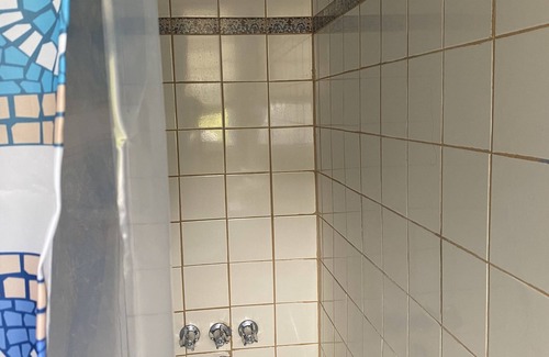 Olney-Oak Lane Apartment | Apt near Temple, St. Christ, Jean, Abington