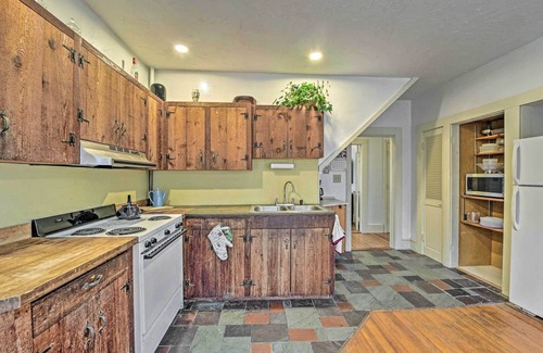 Tisbury Apartment | Apt on Vineyard Haven Near Nantucket Sound!