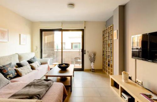 Sant Adria de Besos Apartment | Apt.p/5 15min from Barcelona and Beaches W/Terrace