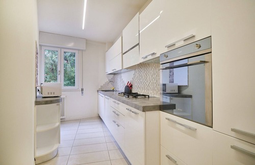 Bardolino Apartment | Apt with 2 Bedrooms and a large balcony front lake