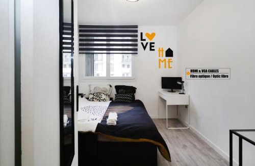 Le Plessis-Robinson Apartment | Apt3P-55m2-ParkingFree-5km from Paris