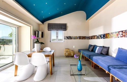 Malevizi Hotel | Aptera Beach