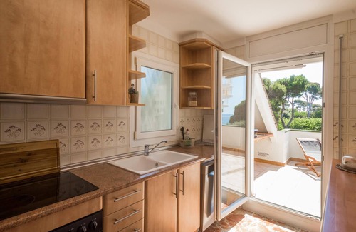 Calonge Apartment | Apto Cala Cristus with sea views just 2 minutes walk from the beach