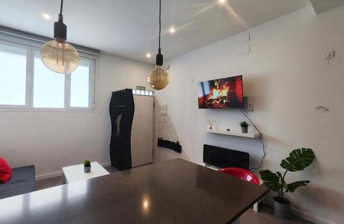 Pueblo Nuevo Apartment | Apto Centro Aeropuerto Feria Wizink