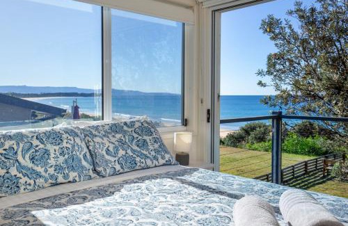 Culburra Beach House | Aqua Beachfront - Pet Friendly - 2 Mins Walk to Beach