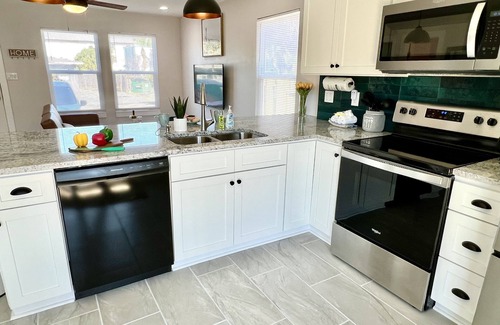 Fort Walton Beach Condo | Aqua La Vista, Baby: Pet Friendly Retreat at Island Gardens 101, 5-minutes to the beach