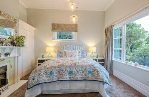 Oamaru House | Aqua On Reed
