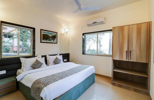 Panchgani Villa | Aqua Villa, Esperanza by Svar Stays with Breakfast, Swimming Pool view & Valley View