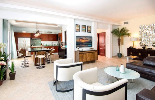 Maho Condo | Aqua Vue in Porto Cupecoy by Personal Villas - Breathtaking Scenery