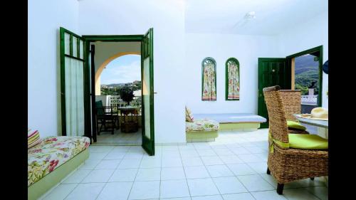 Agia Pelagia Hotel | Aquarius Apartments "by Checkin"