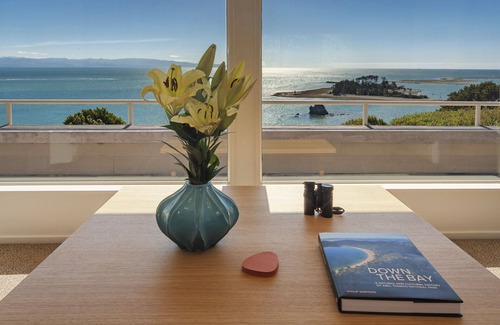 Nelson House | Aquavista - Beautiful Views over Tasman Bay