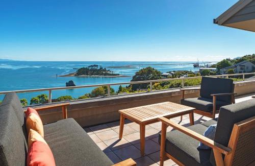 Britannia Heights House | Aquavista - Beautiful Views over Tasman Bay
