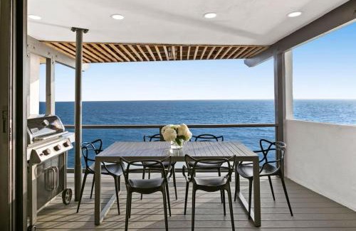 Eastern Malibu House | Aquazzura - By Stay Awhile Villas