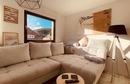 Schaala Apartment | AR Apartments I 4 Pers I Prime I Küche I WLAN I Office