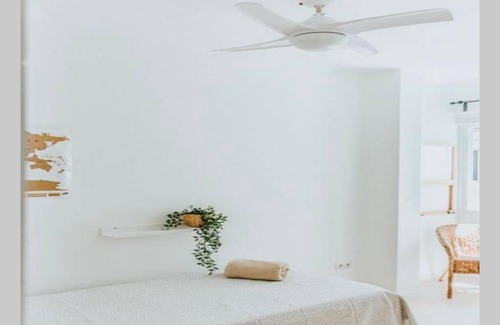 Poligono Alameda Apartment | Ar@ngo House Center