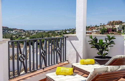 Marbella Apartment | AR23 - Holiday flat, Puerto Banus by Roomservices