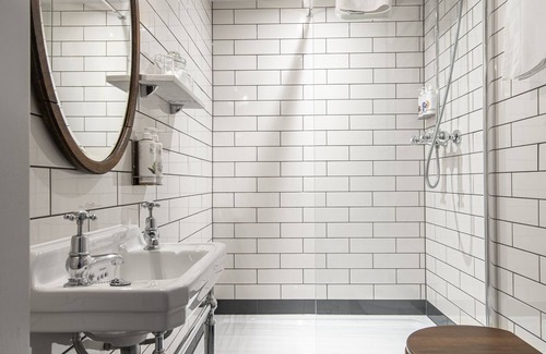 Parsons Green and Walham Hotel | Aragon House