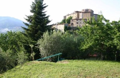 Aramo House | Aramo Pescia: House with Garden
