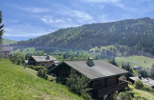 La Clusaz Apartment | Aravis B18 - Appartment 4/5 pers - 2*