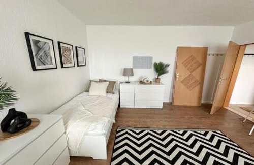 Tremmen Apartment | Arbio Monteurzimmer Tremmen Parking Included