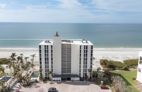 Longboat Key Condo | Arbomar 802 2/2 LBK Condo by FVC