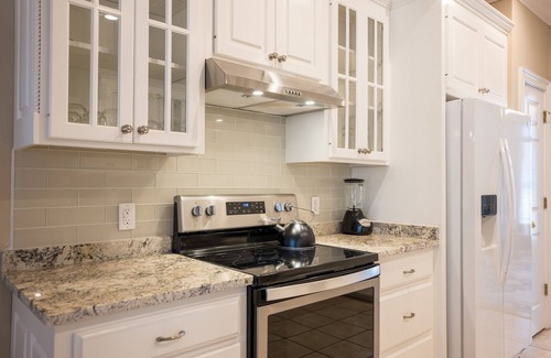Valdosta House | Arbor Run Oasis: Southern Charm & Modern Elegance