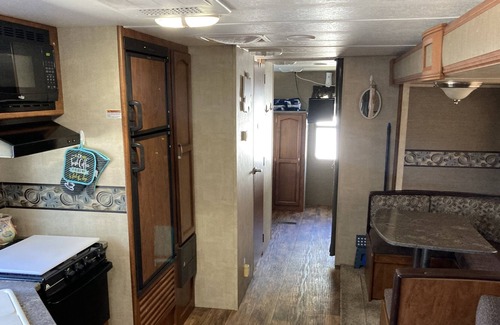 Bayshore Gardens RV Rental | Arbor Terrace Resort