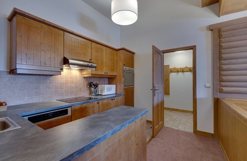 Arc-1950 Apartment | Arc 1950: 3-room apartment, 6 pers, ski access, jacuzzi, parking