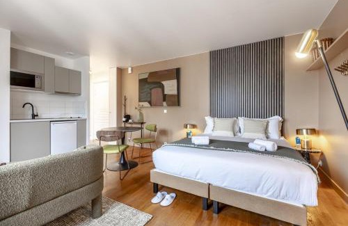 Faubourg-du-Roule Apartment | Arc de Triomphe - 2 people