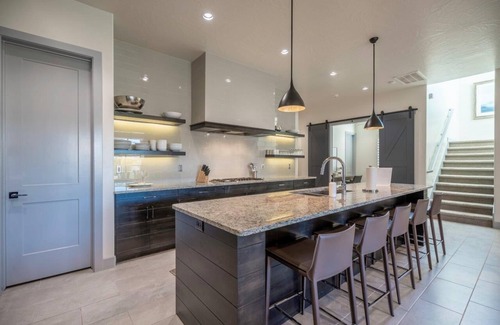Santa Clara House | Arcadia 5 | Poolside * PRIVATE Hot Tub * Sleeps 18