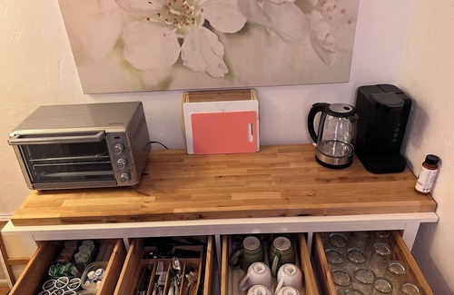 Arcata Apartment | Arcata Forest Retreat: Peaceful Redwood Suite 5 min to Downtown Arcata w Firepit