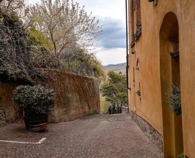 Barolo Apartment | Archi del '400 Appartamento