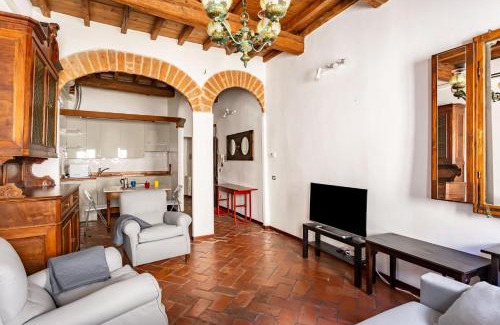 Santo Spirito Apartment | Archi di San Frediano Lovely Apartment