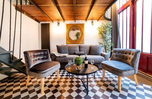 Porte-Saint-Martin Apartment | Architect's Triplex - Haut Marais