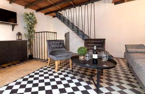 Porte-Saint-Martin Apartment | Architect's Triplex - Haut Marais