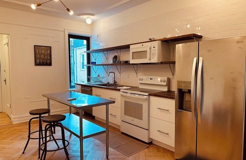 South Slope Apartment | Architectural Gem in Park Slope