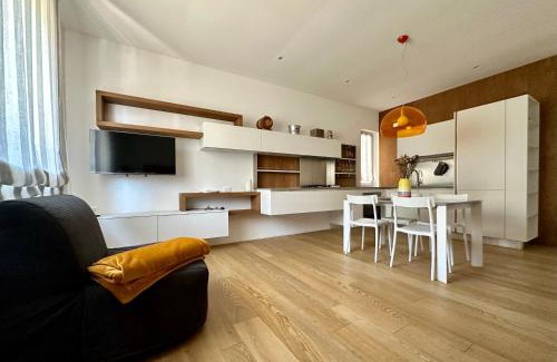 Arcola Apartment | Arcola Apartment 210